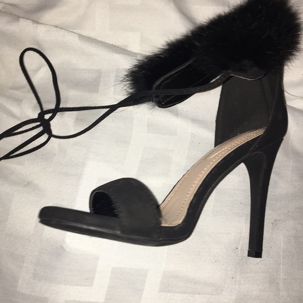 High heels - Picture 2 of 3